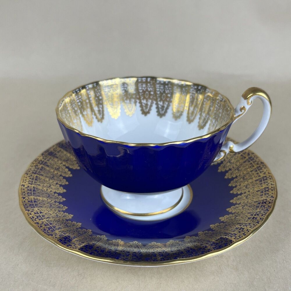 VTG Aynsley 2469 Teacup & Saucer Cobalt Blue Heavy Gold Filigree Corset Bone Chi